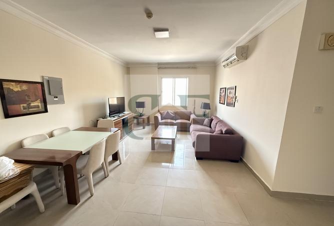 914552 - Property Image 2