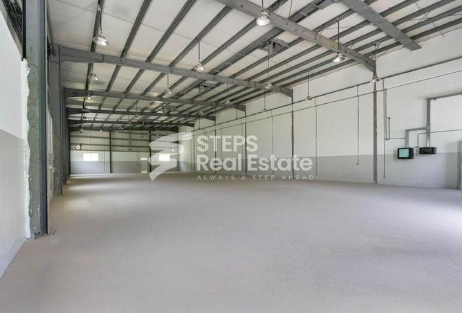 915056 - Property Main Image