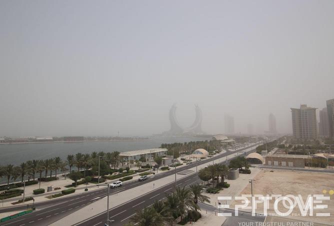 915355 - Property Image 2