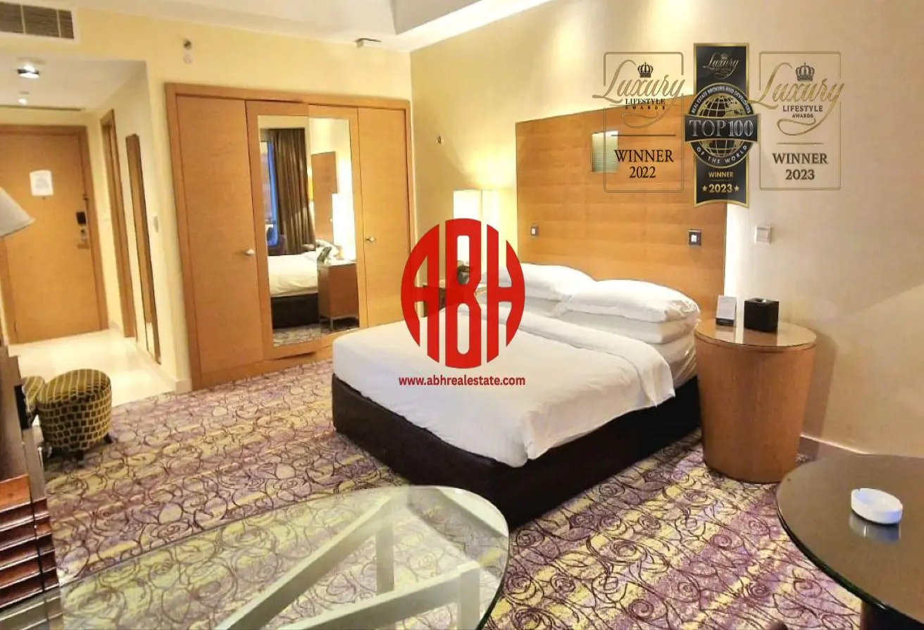 915356 - Property Main Image