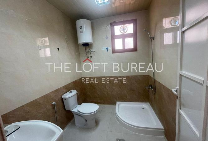 916071 - Property Image 2