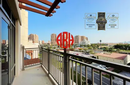 Apartment - 2 Bedrooms - 3 Bathrooms for rent in Abraj Bay - Abraj Quartiers - The Pearl Island - Doha