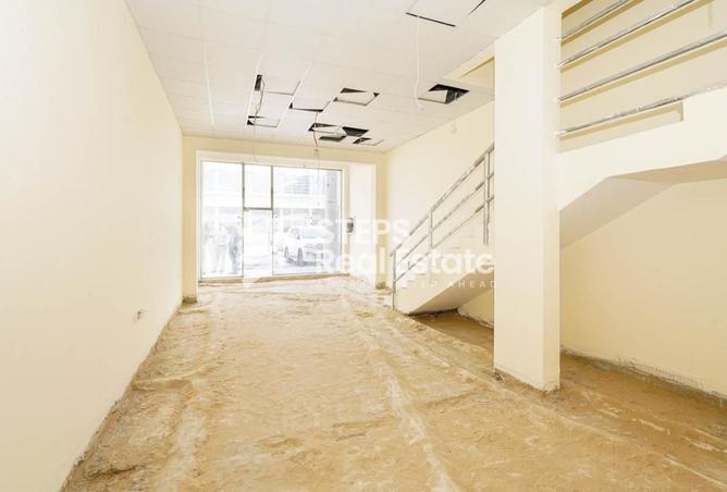 955567 - Property Image 2