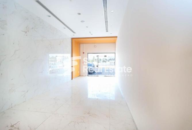 963205 - Property Main Image