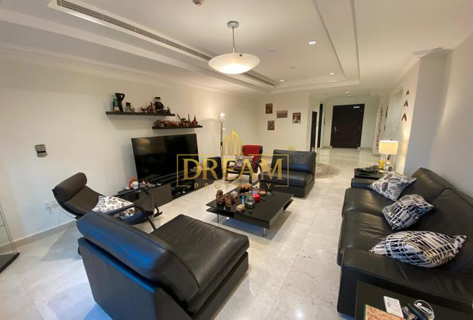 842404 - Property Image 3