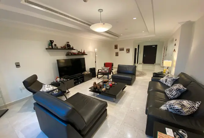 842404 - Property Image 3
