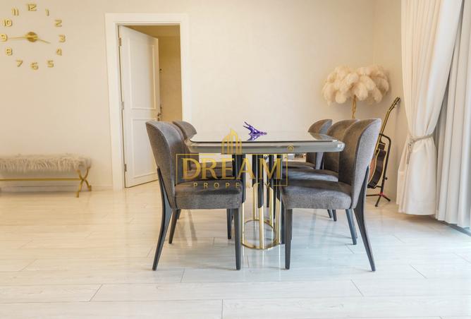 868548 - Property Image 2