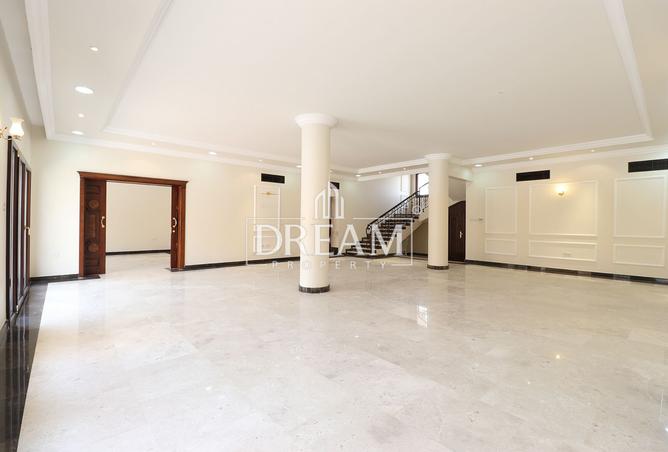 871619 - Property Image 3