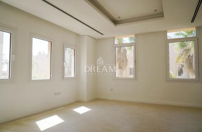 Villa - 4 Bedrooms - 6 Bathrooms for rent in West Bay Lagoon Villas - West Bay Lagoon - West Bay Lagoon - Doha