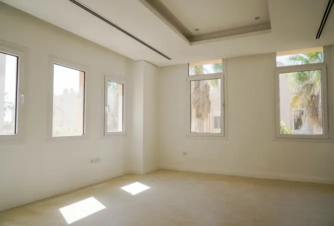 875574 - Property Image 3