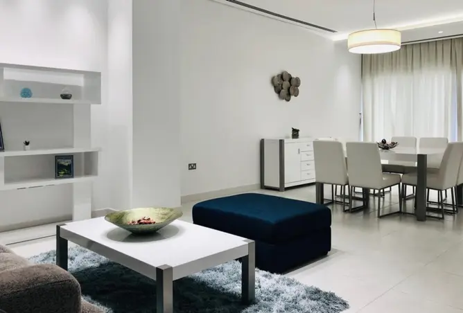 884482 - Property Image 3