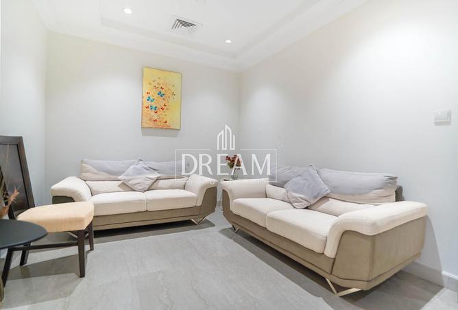 886193 - Property Main Image