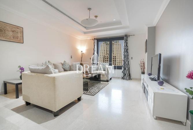 886193 - Property Image 2