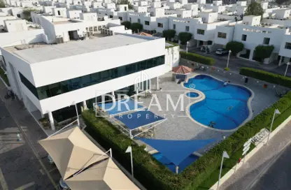 فيلا - 4 غرف نوم - 6 حمامات للايجار في الوعب - الوعب - الدوحة