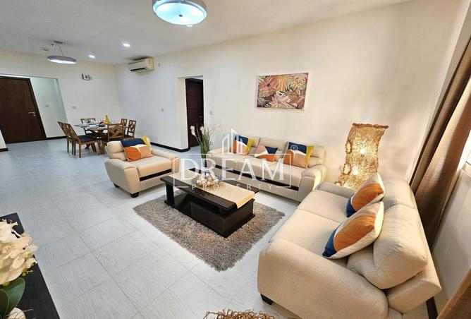 892039 - Property Image 2