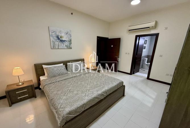 892039 - Property Main Image