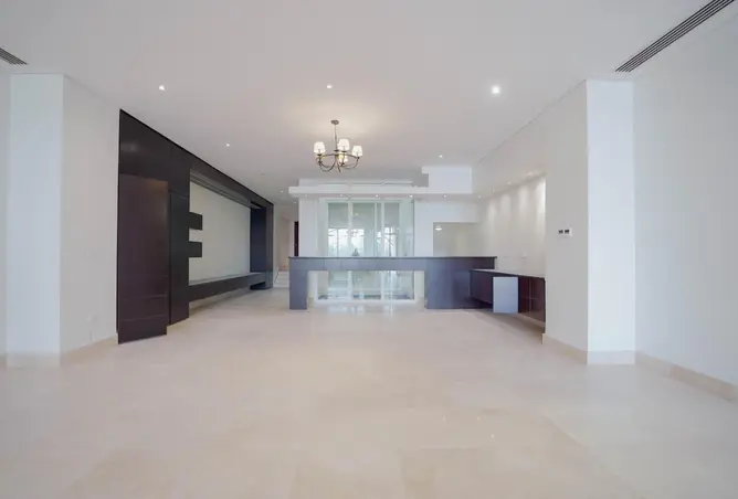 899303 - Property Image 3
