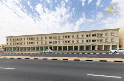 Retail - Studio - 1 Bathroom for rent in Al Aziziyah - Al Aziziyah - Doha