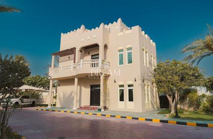 Villa - 3 Bedrooms - 4 Bathrooms for rent in West Bay Lagoon - Doha