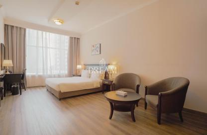 Apartment - 3 Bedrooms - 3 Bathrooms for rent in West Bay - Doha
