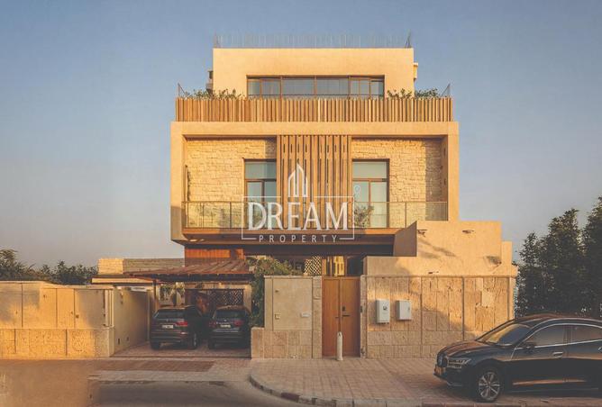 917550 - Property Image 2