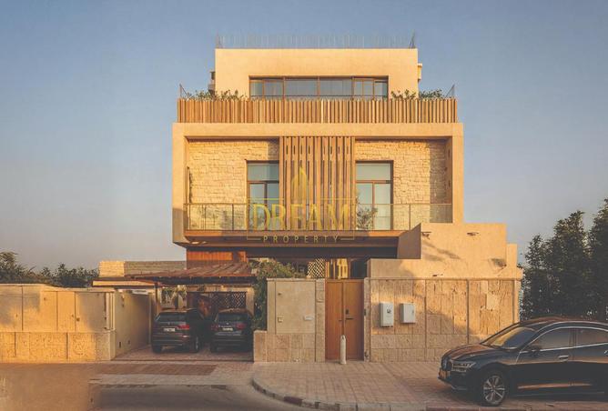 917550 - Property Image 2