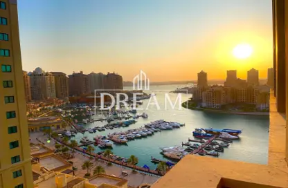 Apartment - 1 Bedroom - 2 Bathrooms for rent in Porto Arabia - The Pearl Island - Doha