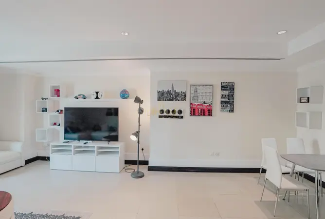918261 - Property Image 3