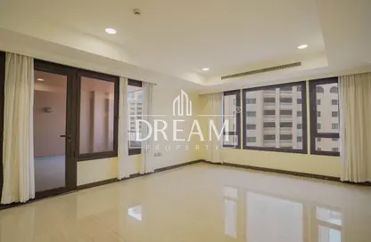 Apartment - 1 Bedroom - 2 Bathrooms for rent in Marina Gate - Porto Arabia - The Pearl Island - Doha