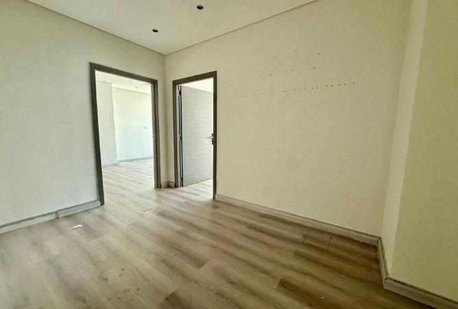 885996 - صورة العقار 2