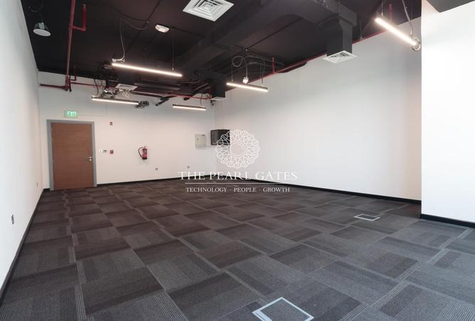 912170 - Property Image 2