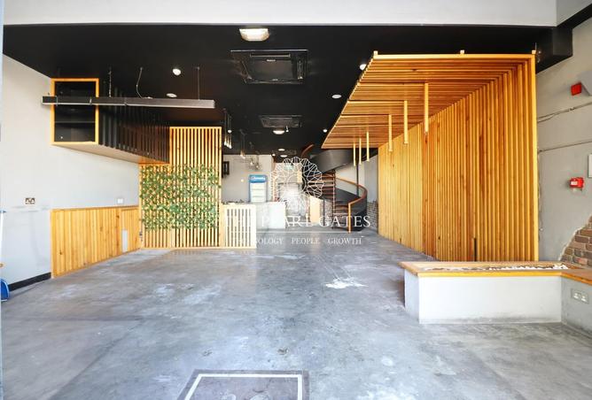 914683 - Property Image 2