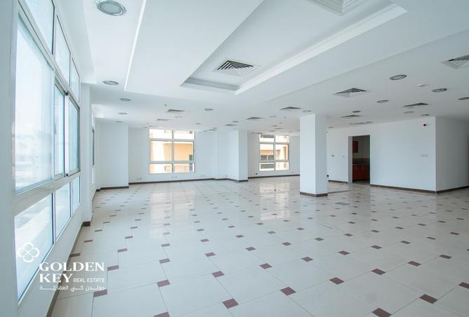 898376 - Property Image 2