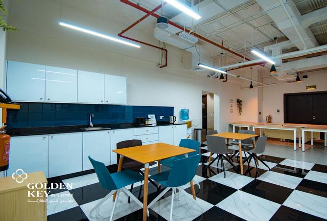 898405 - Property Image 2