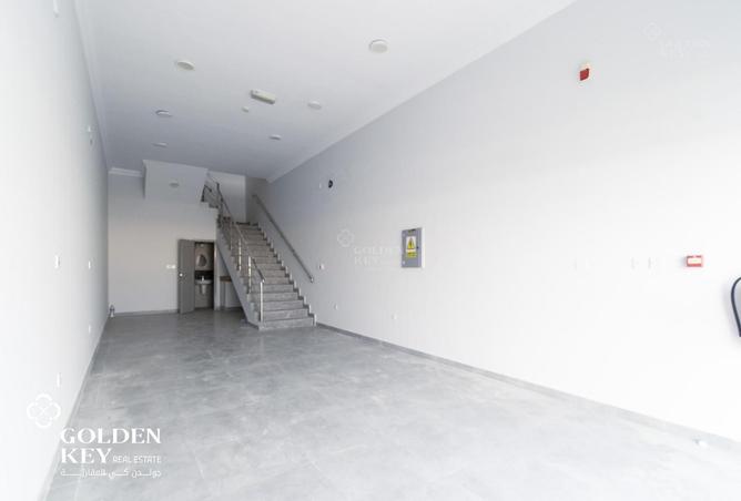 734989 - Property Image 2