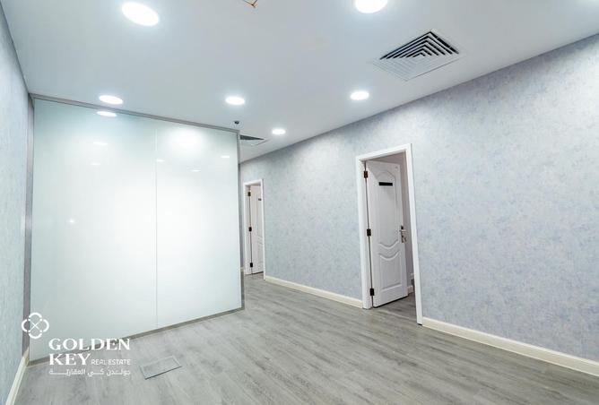 900715 - Property Image 3