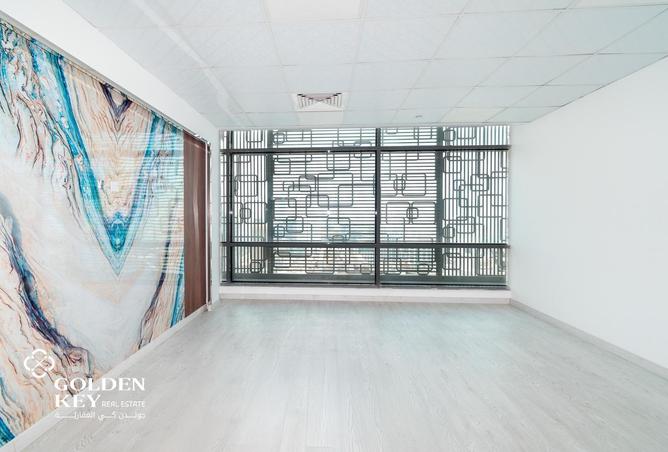 900719 - Property Image 3