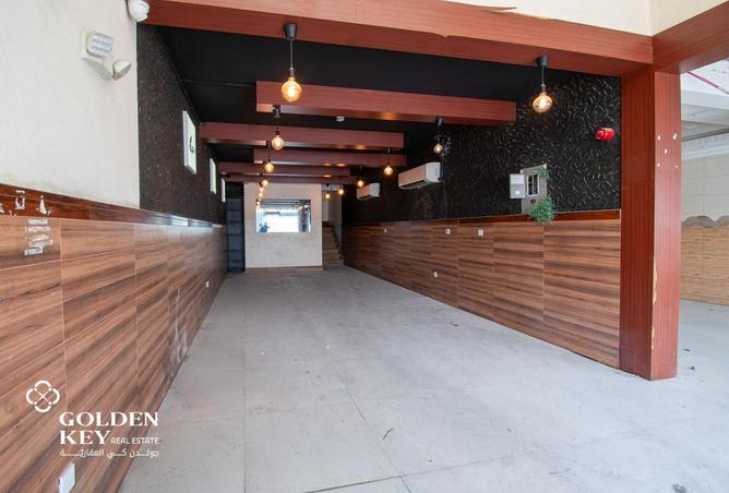 911995 - Property Image 2