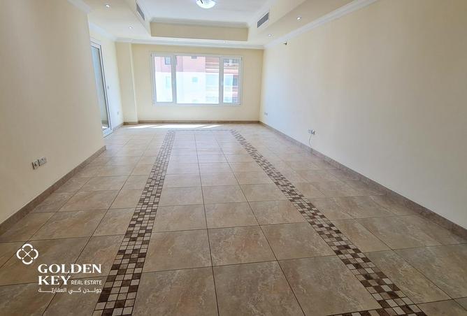 879797 - Property Image 3