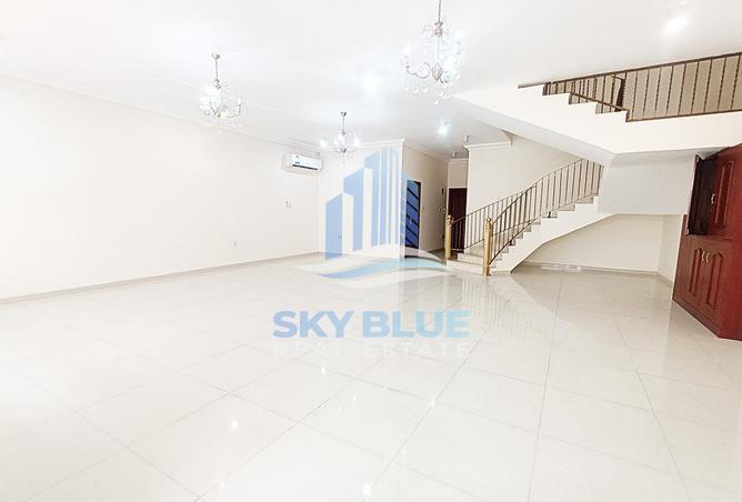 856301 - Property Image 3