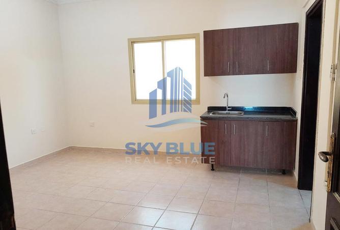 893992 - Property Image 2
