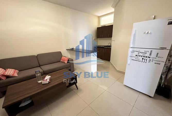 908313 - Property Image 2