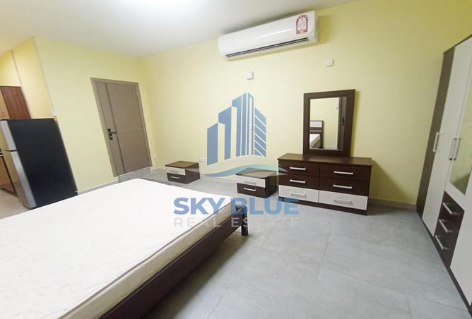 912446 - Property Main Image