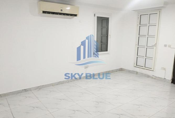 913027 - Property Image 3