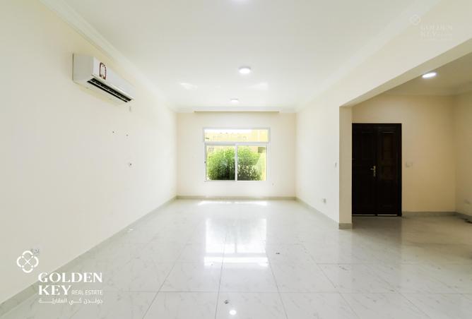 1002563 - Property Main Image