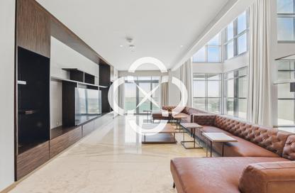 Duplex - 3 Bedrooms - 5 Bathrooms for rent in Lusail City - Lusail