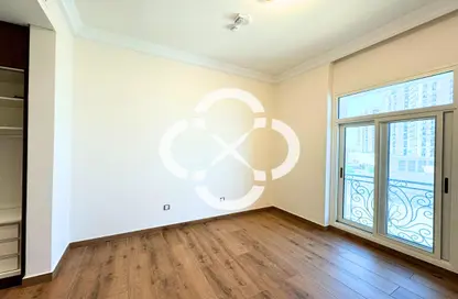 Apartment - 3 Bedrooms - 4 Bathrooms for rent in The Garden - Floresta Gardens - The Pearl Island - Doha