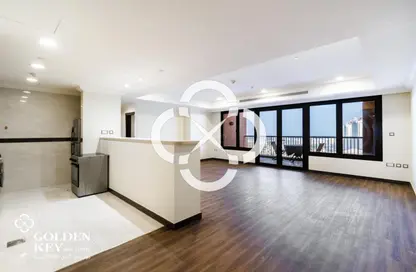 Apartment - 2 Bedrooms - 3 Bathrooms for rent in East Porto Drive - Porto Arabia - The Pearl Island - Doha