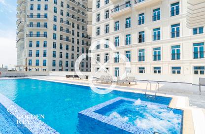 Apartment - 2 Bedrooms - 4 Bathrooms for rent in Floresta Gardens - Floresta Gardens - The Pearl Island - Doha
