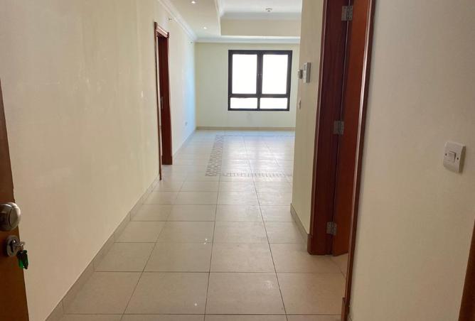 922267 - Property Image 3